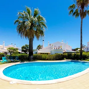 Small 4pax -shared Pool @ Homesbyfc Casa de Férias